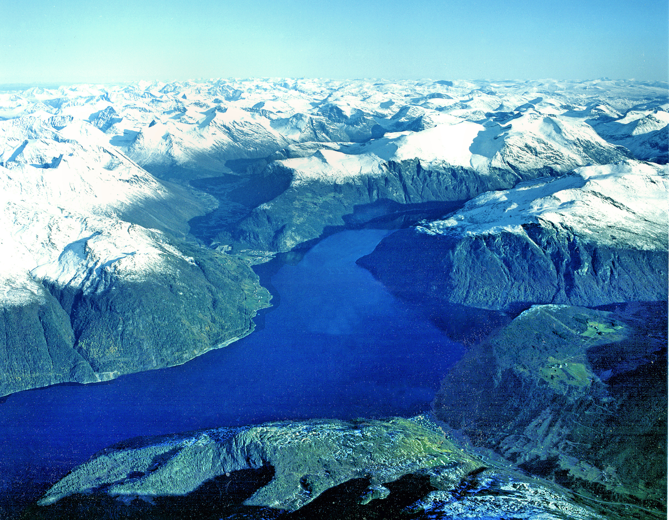 20 05 15 Flyfoto_Valldal.jpg